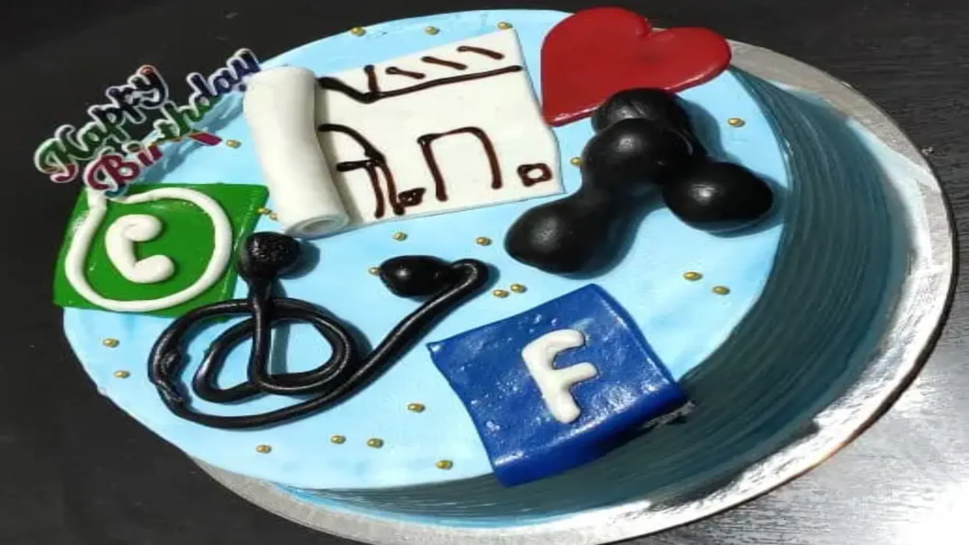 Social Media Theme Cake